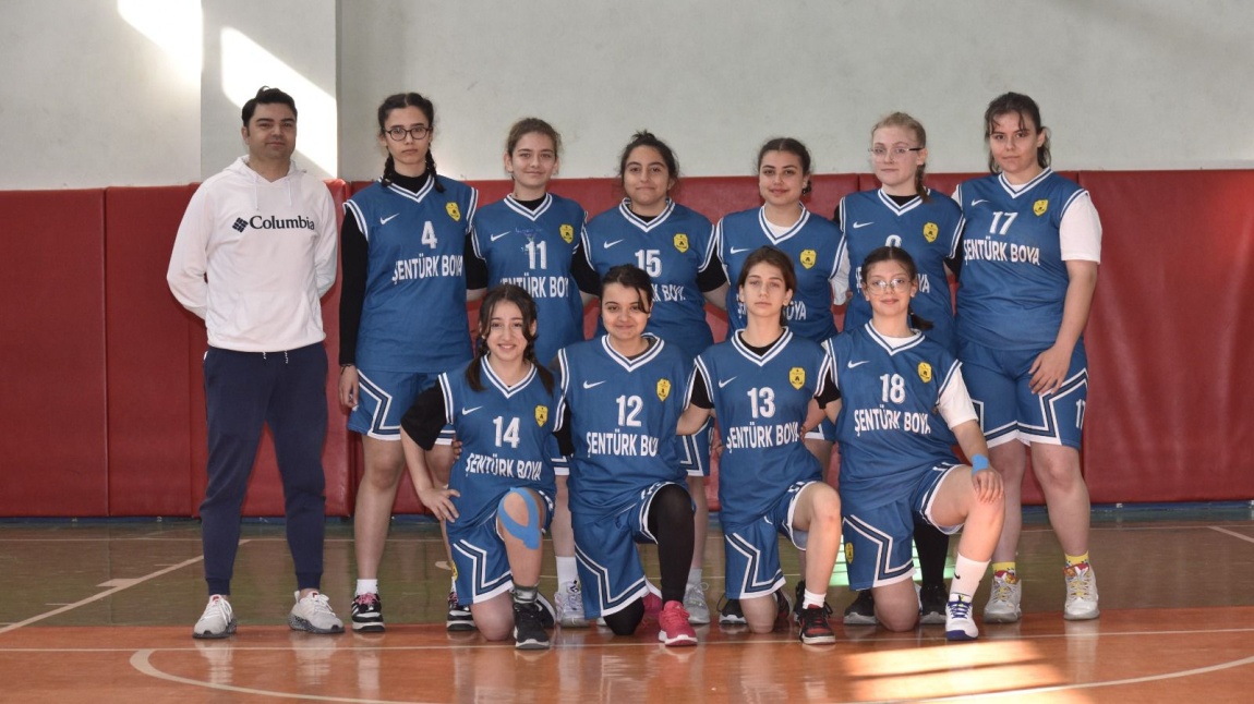 Kartal İlçesinde Düzenlenen Gençler Kategorisi Basketbol Branşına Hem Kızlarda Hem Erkeklerde Katılım Gösterdik